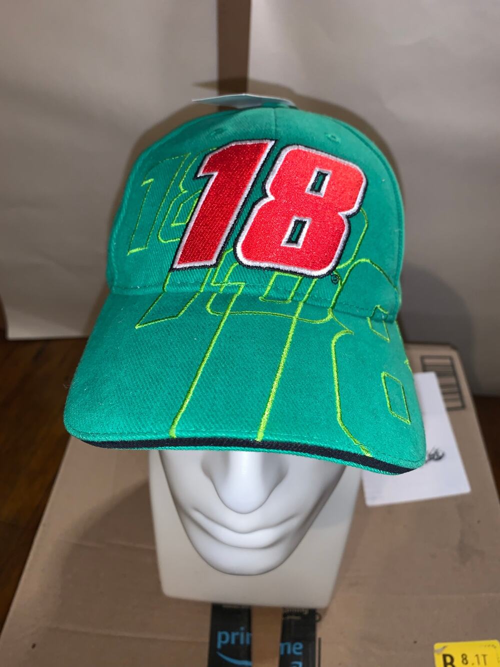 NASCAR #18 Winners Circle Green Racing Strapback Hat NWT Deadstock